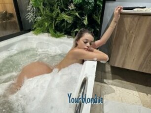 Yourblondiie